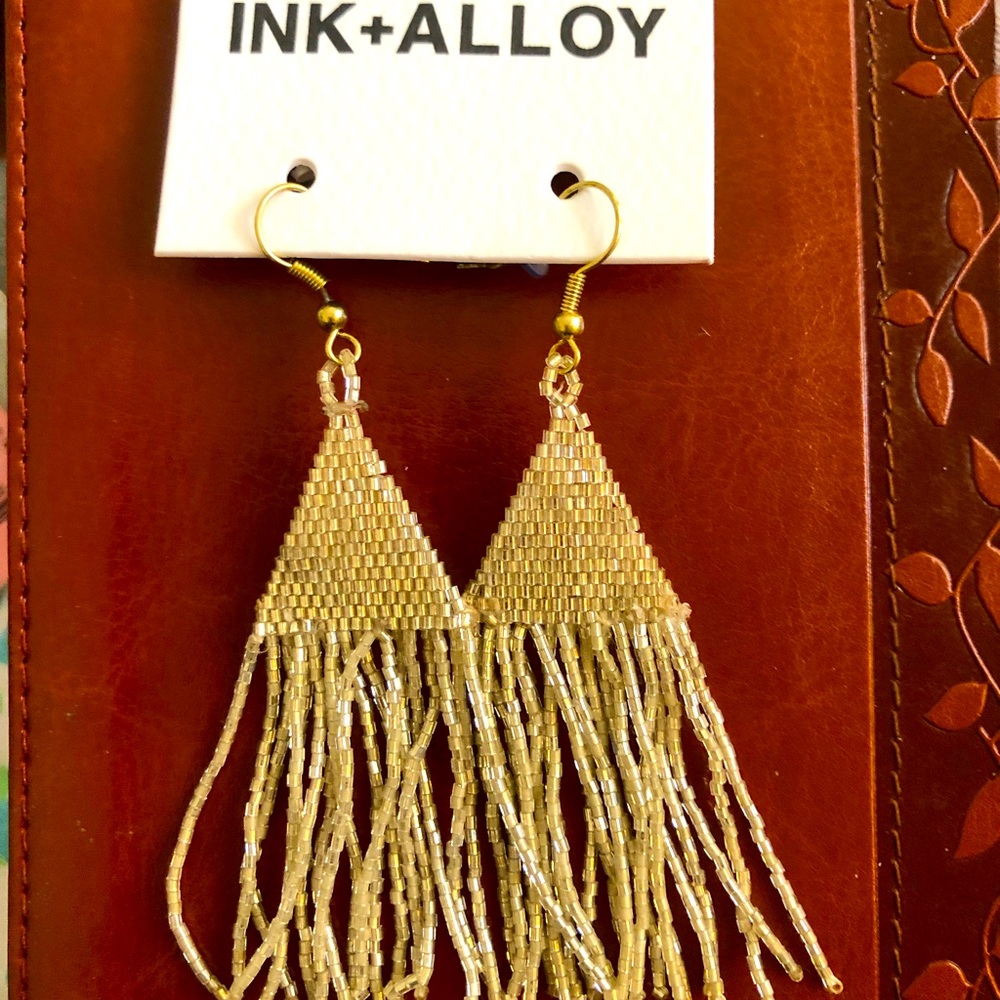Gorgeous Ink+Alloy Gold seed earrings.